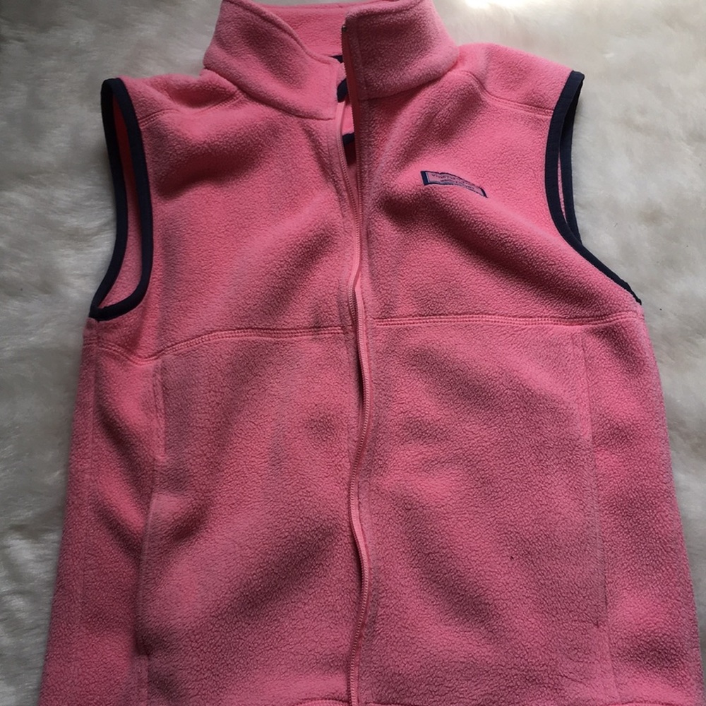 Vineyard Vines || vest